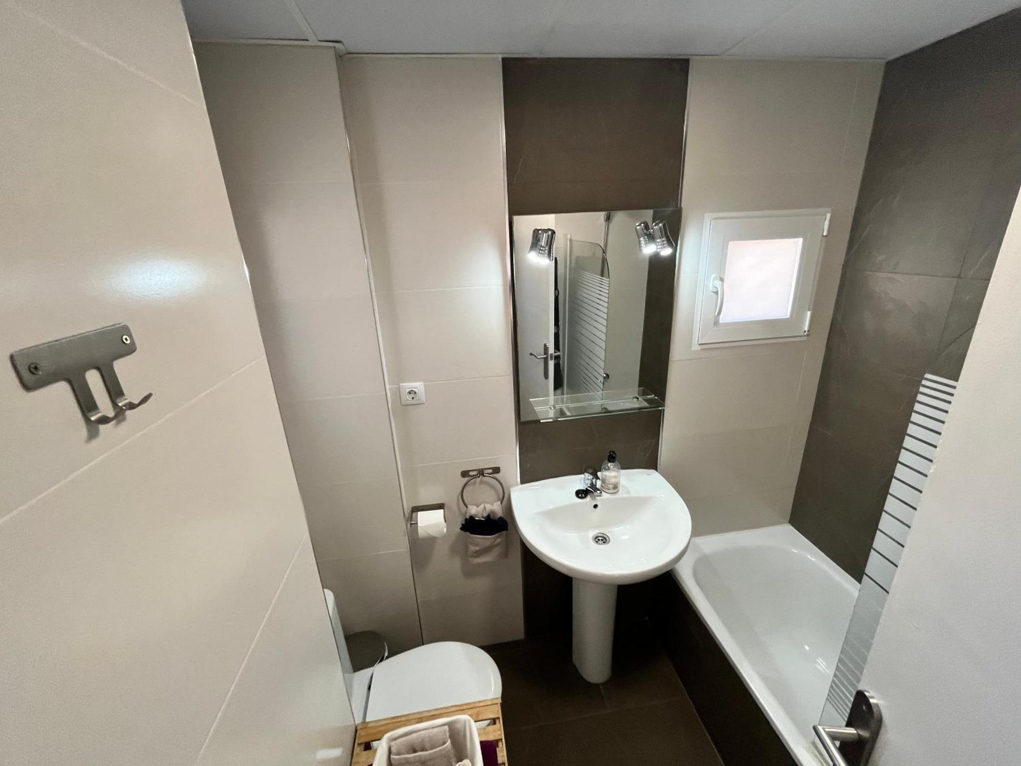 4 Bedrooms -Seneca Center Apartment Alicante Ngoại thất bức ảnh